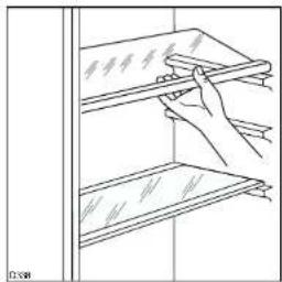 Juno Electrolux JCF84180 - Movable shelves - 1