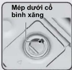Mép dưới cổ bình xăng