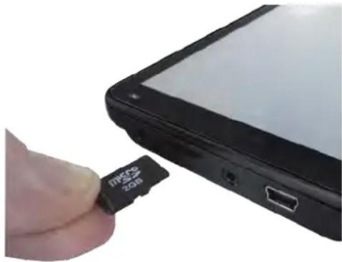 SNOOPER Truckmate Pro S2500 - Start Up – Installing the SD Card - 1