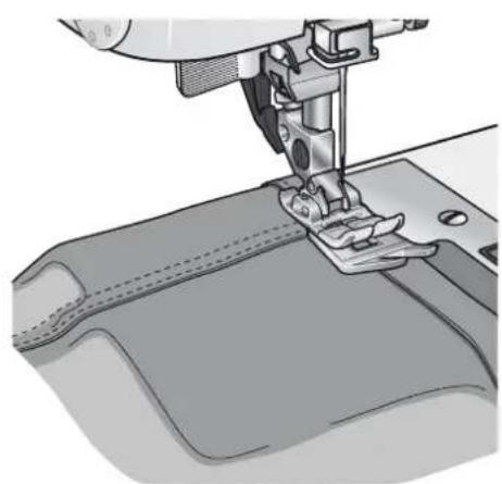 PFAFF Ambition 1.5 - Sewing hems in heavy fabric - 3