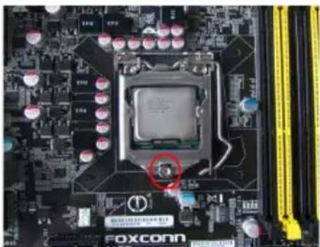 FOXCONN H55A - Install the CPU - 7