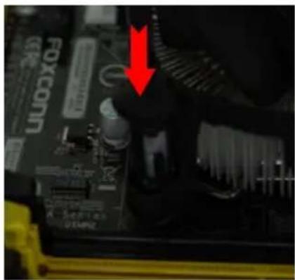 FOXCONN H55A - Install the CPU Cooler - 3