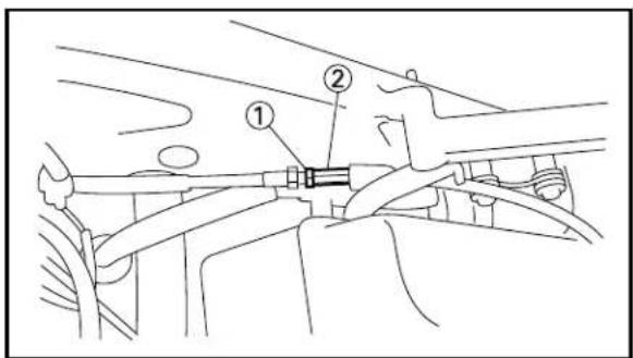 YAMAHA TZ250 - CLUTCH ADJUSTMENT/ THROTTLE CABLE ADJUSTMENT - 4