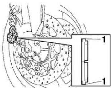 YAMAHA FZ1-S Fazer (2008) - Checking the front and rear brake pads - 1