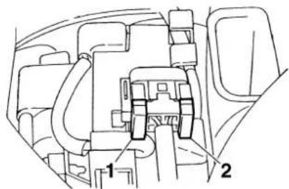 YAMAHA FZ6-N - Zekeringen vervangen - 1