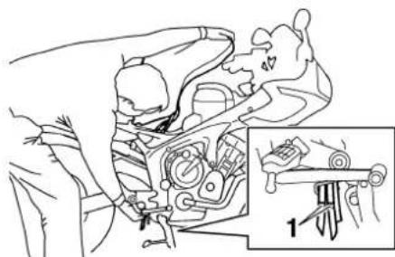 YAMAHA FZ6-S - PERIODIEK ONDERHOUD EN KLEINERE REPARATIES - 2