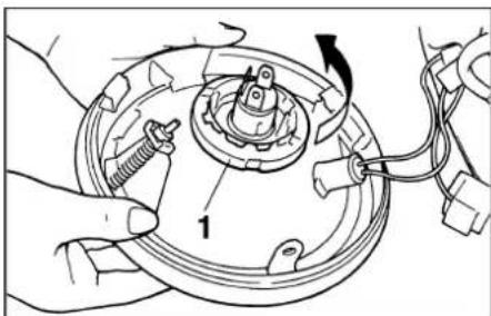 YAMAHA SR125 - Headlight bulb replacement - 1