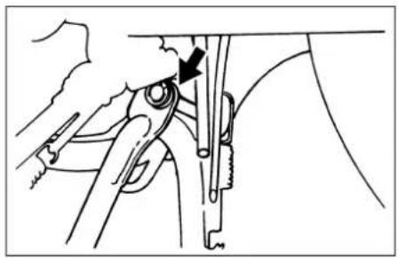 YAMAHA SR125 - PERIODIC MAINTENANCE AND MINOR REPAIR - 3