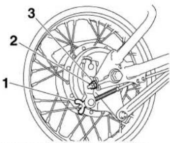 YAMAHA TTR110 - To adjust the drive chain slack - 1