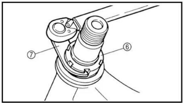 YAMAHA TTR125 - INSPECTION ET SERRAGE DES RAYONS - 3