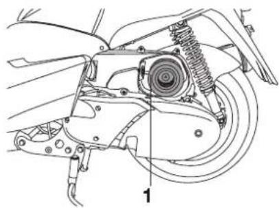 YAMAHA MAJESTY 125 - Cleaning the air filter element - 2