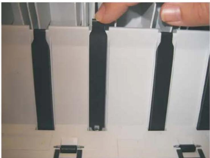 DELL 3330dn - Wear strip (550-sheet tray 2) removal - 2