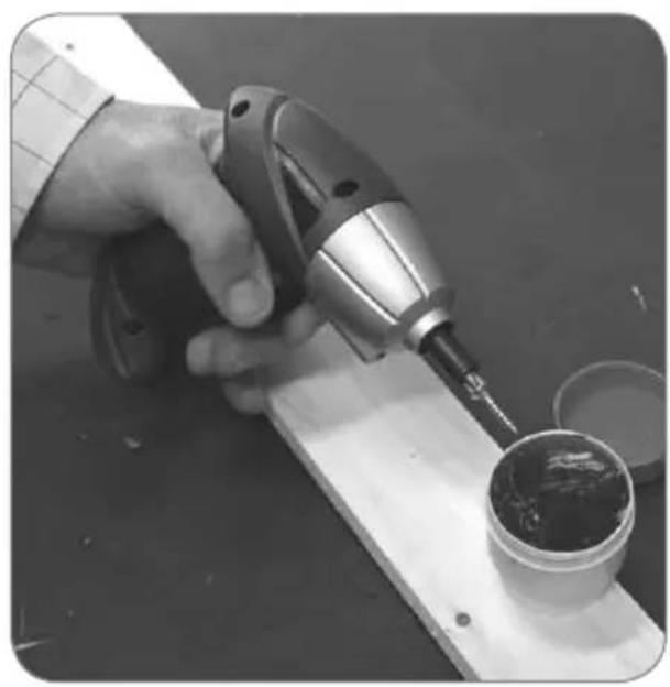 Ferm CDM1080 - 7
