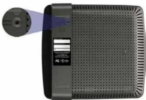 LINKSYS E1500 - Pogled s spodnje strani - 1