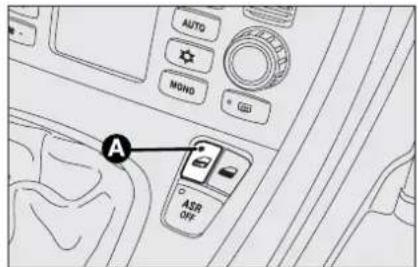 FIAT Croma (2008) - Opening the tailgate by the remote control - 1
