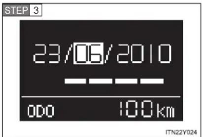 TOYOTA Avensis (2012) - Setting the date - 2