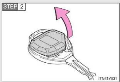 TOYOTA Avensis (2012) - 4-3. Do-it-yourself maintenance - 3