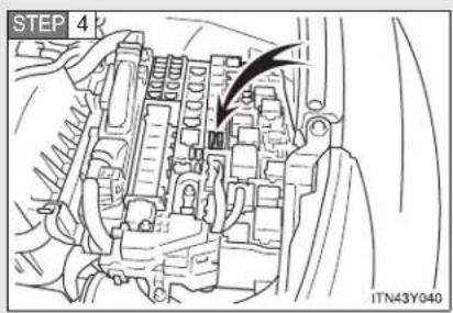 TOYOTA Avensis (2012) - STEP 3 After a system failure, see "Fuse layout and amperage ratings" (→P. 574) for details about which fuse to check. - 1