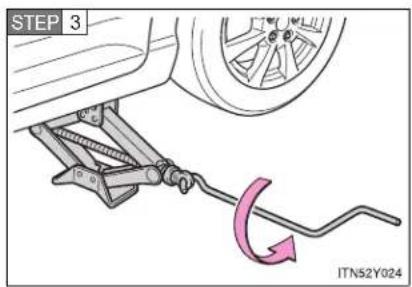 TOYOTA Avensis (2012) - ▶ Replacing an aluminum wheel with an aluminum wheel - 2