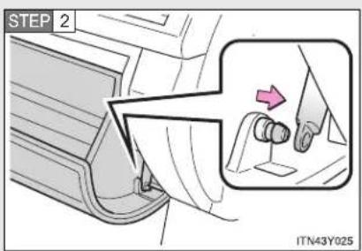 TOYOTA Avensis (2012) - Removal method - 1