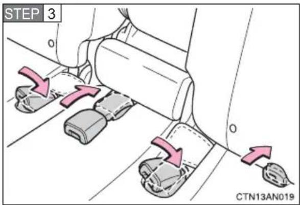 TOYOTA RAV4 (2011) - ■Before folding the second seats - 2