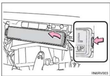 TOYOTA RAV4 (2013) - Removal method - 3