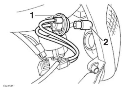 YAMAHA Cygnus 125 (2000) - Rear turn signal light bulb - 1