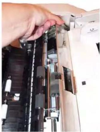 KODAK Truper 3610 - Cleaning the paper feeder roller and separation roller - 3