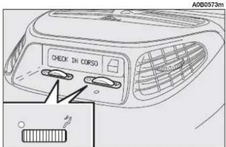 ALFA ROMEO 156 (2000) - UPPER SIDE VENT ADJUSTMENT (fig. 97) - 2