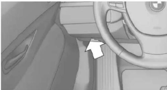 BMW 550i (2011) - Socket for OBD Onboard Diagnosis - 1