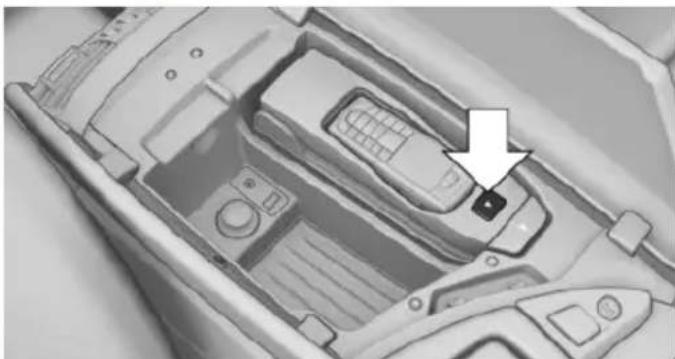 BMW 550i xDrive (2011) - Removing the mobile phone - 1