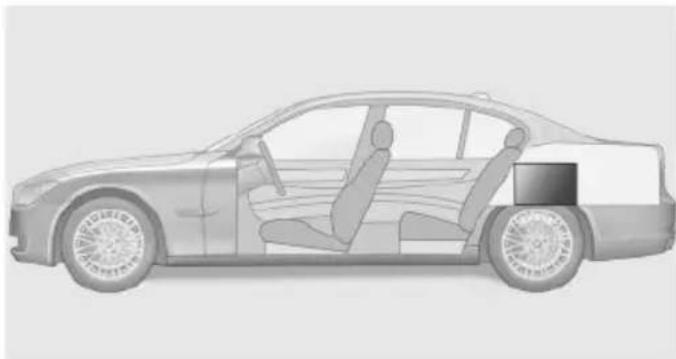 BMW 550i xDrive (2011) - Stowing cargo - 1