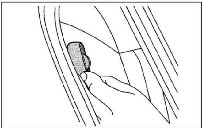 CHEVROLET Colorado (2009) - Rear Safety Belt Comfort Guides - 1