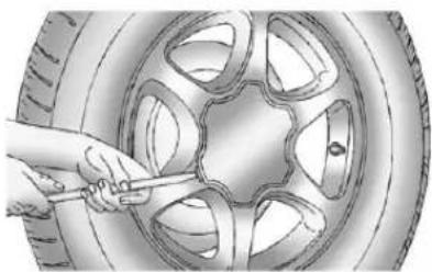 CHEVROLET Silverado 1500 (2012) - RemovingtheFlatTireand InstallingtheSpareTire - 3