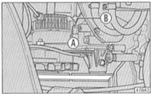 LANCIA Delta (1994) - Adjusting belt tension - 1