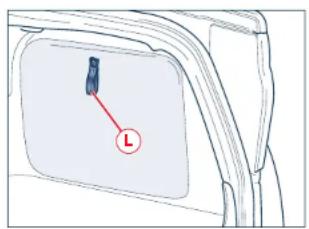 Maserati 3200 GT (2006) - Relay/fuse box units in the luggage compartment - 1