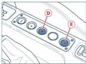 Maserati 3200 GT (2006) - 12-Volt socket - 1