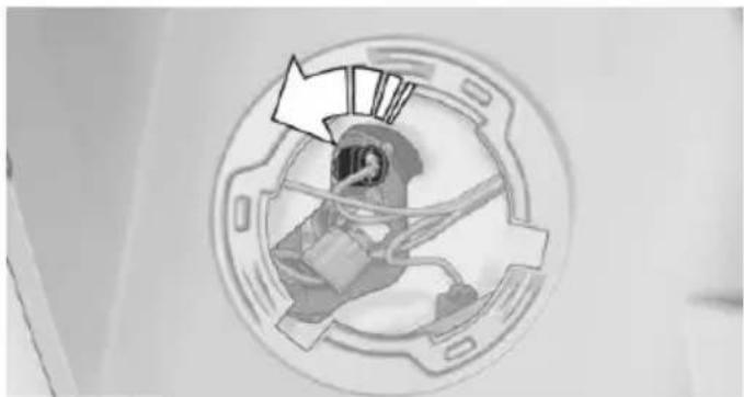 MINI Clubman (2014) - Remplacement de l'ampoule des feux de position / stationnement - 1