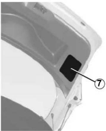 RENAULT Megane (2012) - REAR LIGHTS AND INDICATOR LIGHTS: changing bulbs (2/6) - 1