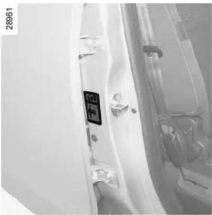 RENAULT Scenic (2011) - VEHICLE IDENTIFICATION PLATES - 1