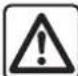 RENAULT Scenic (2011) - Closing the bonnet - 3