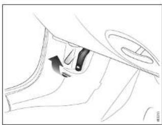 SAAB 9-3 (2008) - Hood - 1