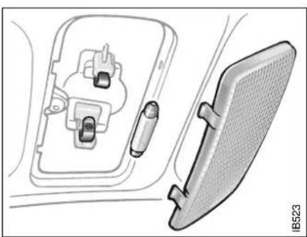 SAAB 9-5 (2003) - Courtesy lights (front doors and floor) and luggage-compartment lighting - 1
