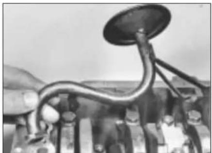 VOLKSWAGEN Jetta (1984) - Sump - removal - 5