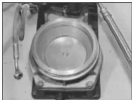 VOLKSWAGEN Jetta (1984) - Airflow sensor plate and control plunger - testing - 2
