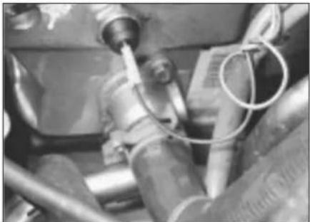 VOLKSWAGEN Jetta (1984) - Carburettor equipped - 1