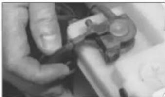 VOLKSWAGEN Jetta (1984) - If your car won't start even though the starter motor turns as normal - 5