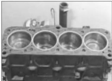 VOLKSWAGEN Jetta (1984) - Cylinder head - refitting - 2