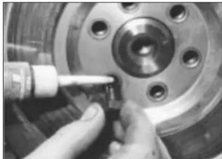 VOLKSWAGEN Jetta (1984) - Cylinder head - reassembly - 4