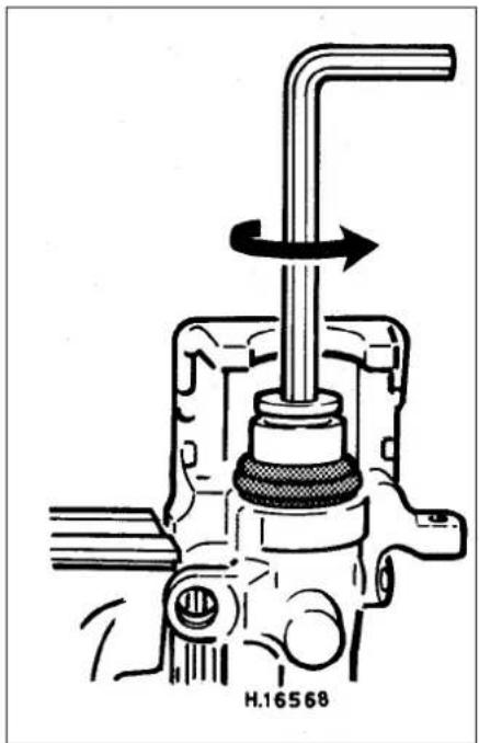VOLKSWAGEN Golf (1984) - Front calipers - 4